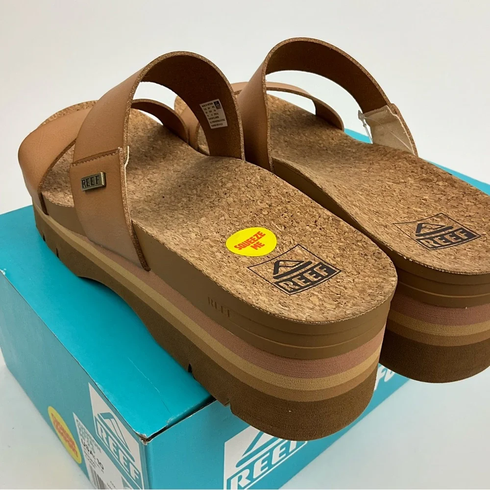 Reef Cushion Vista Hi Size 10 NIB